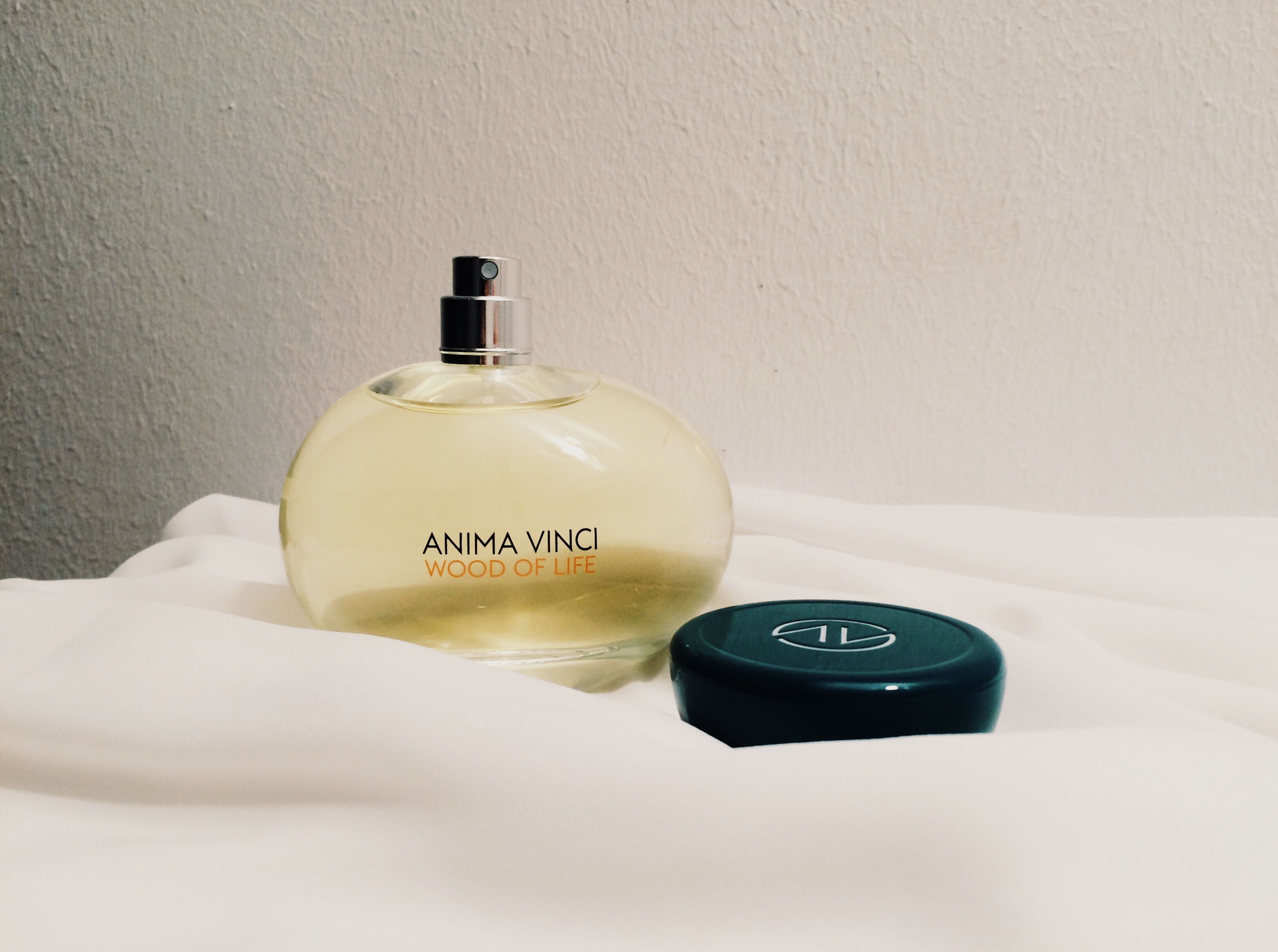 perfume review of wood of life anima vinci