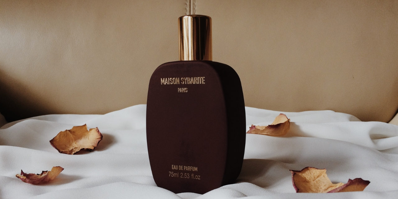 Perfume Review of Maison Sybarite Bed of Roses